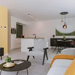 Casiola - Cozy Ground-floor With Terrace In *