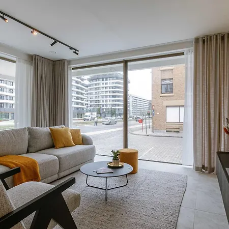 Huswell - Cozy Ground-floor With Terrace In Apartment *