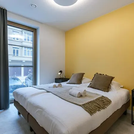 Cozy Apartment With Terrace In Ostend- New *
