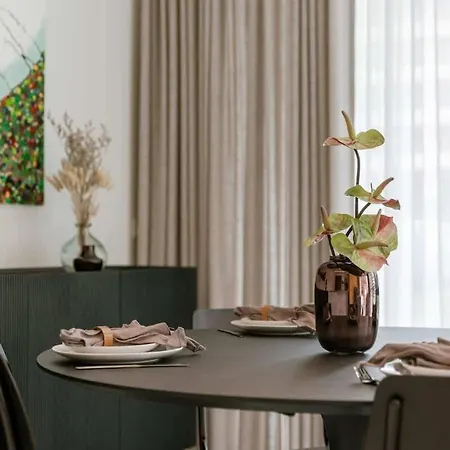 Cozy Apartment With Terrace In Ostend- New Ostende